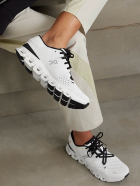 On Running Shoes - On Cloud X 4 sneakers